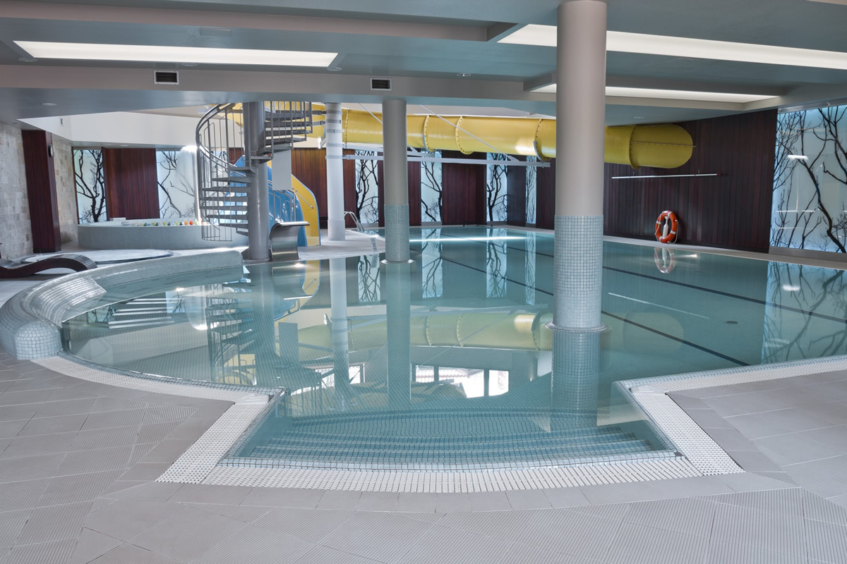 Artus Resort Karpacz Hallenbad