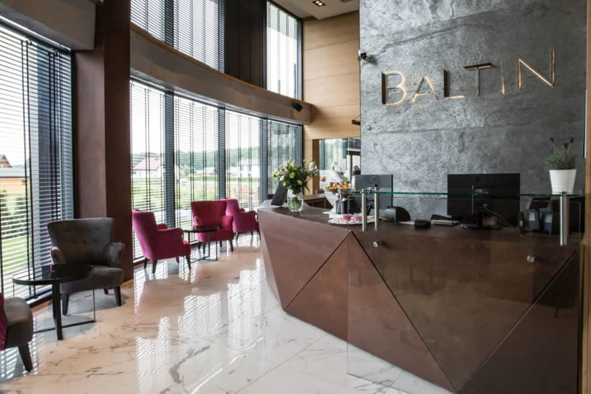 Baltin in Mielno Hotelrezeption