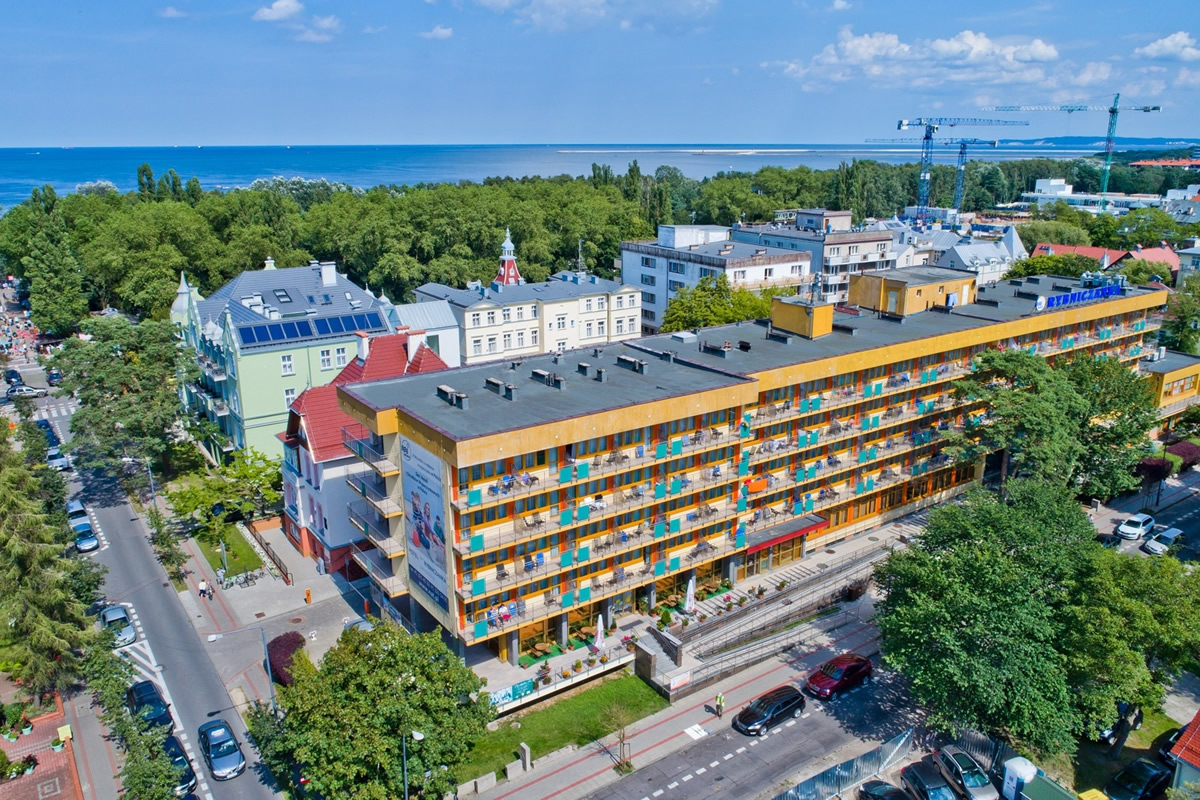 Hotel RYBNICZANKA Swinemünde Gebäude